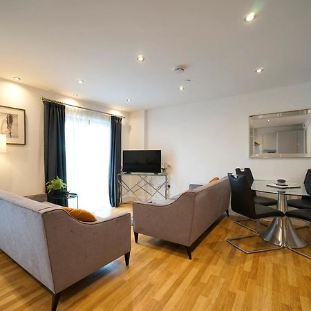 Modern 2 Bed Apartment With Juliet Balcony - Dhb Stays Leeds  Ngoại thất bức ảnh
